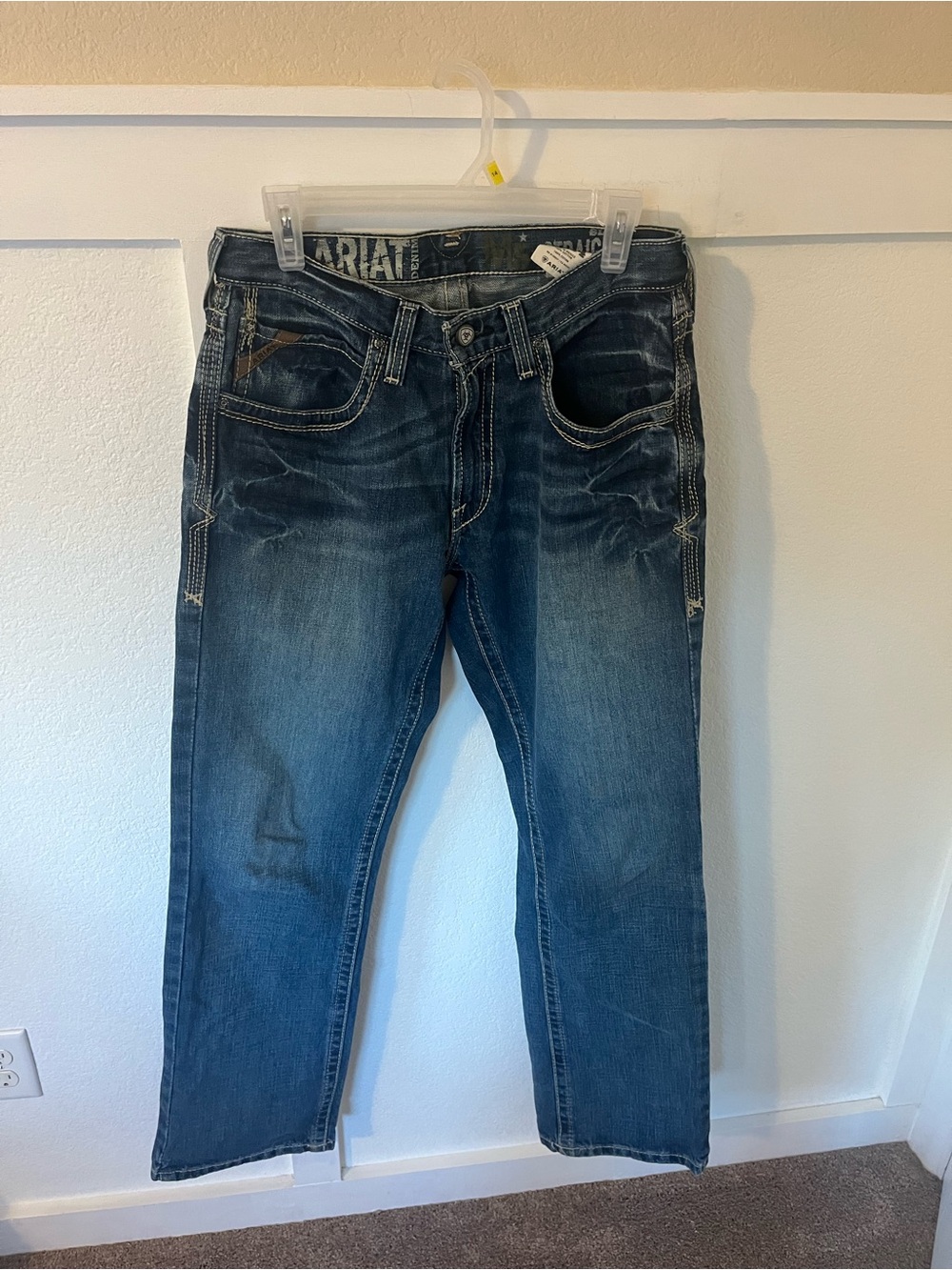 Ariat Men's 31/34 Slim Straight Denim Jeans